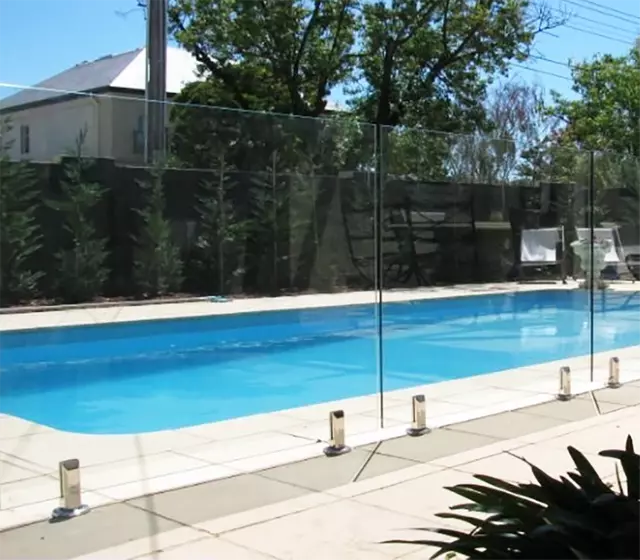 custom glass pool fencing